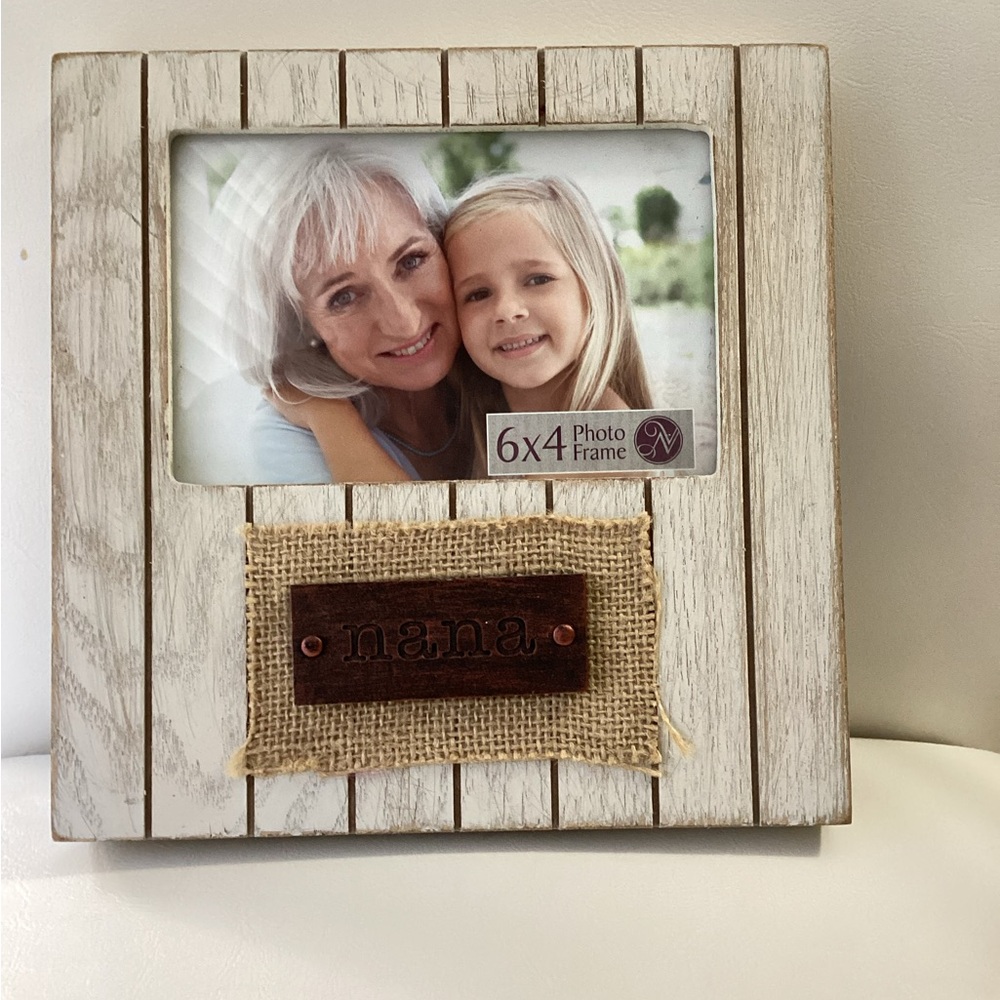 NEW VIEW GIFTS & ACCESSORIES PHOTO FRAME